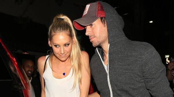 Se filtraron fotos de Anna Kournikova a un mes de dar a luz