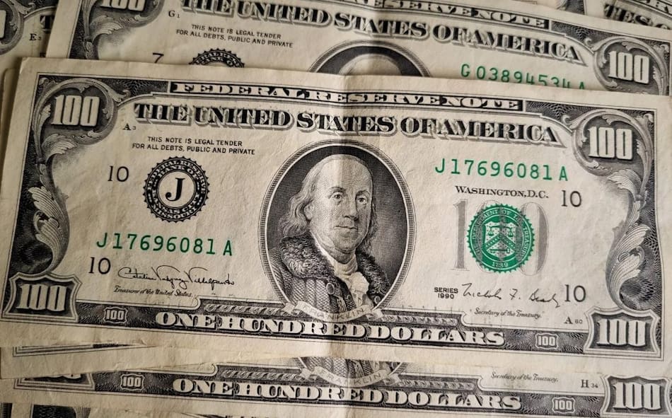 Dólares "cara chica".