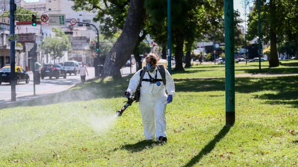 Desinfección en CABA. Foto: Télam