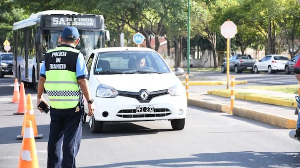 Alerta en el tránsito por cortes de calle durante este fin de semana: las zonas que hay que evitar