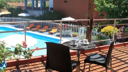 El hotel Dubrovnik antes del derrumbe. Foto: NA.