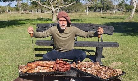Gabriel Batistuta en uno de sus campos. Foto: Instagram @gabrielbatistutaok.