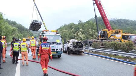 Derrumbe de una autopista en China. Foto: EFE.