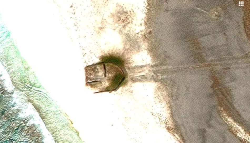 Google Maps - Ovni en el Océano Pacífico