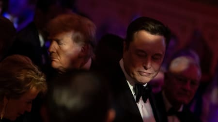 Donald Trump junto a Elon Musk, dueño de X. Foto: Reuters.