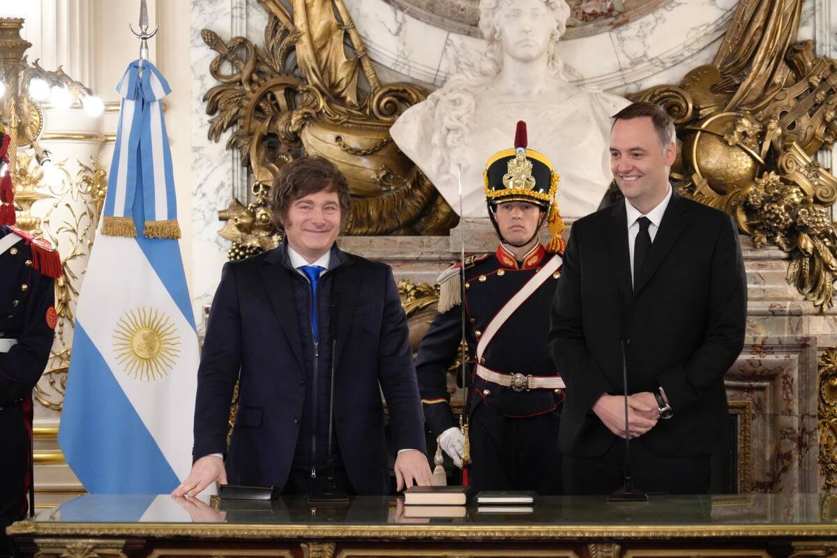 Manuel Adorni juró como nuevo jefe de Gabinete