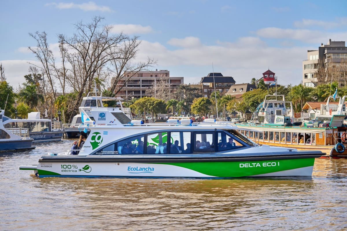 Primera embarcación eléctrica de pasajeros en la Argentina. Foto: Prensa.