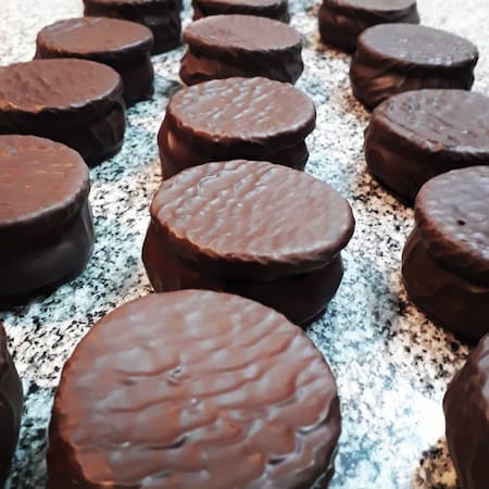 Alfajor La Olla de Cobre. Foto INSTAGRAM @laolladecobreoficial