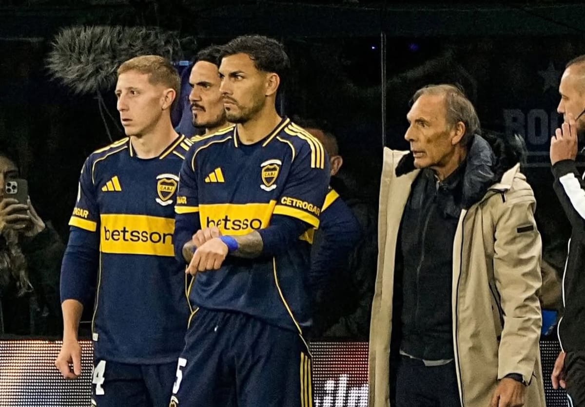 Miguel Ángel Russo con Leandro Paredes.