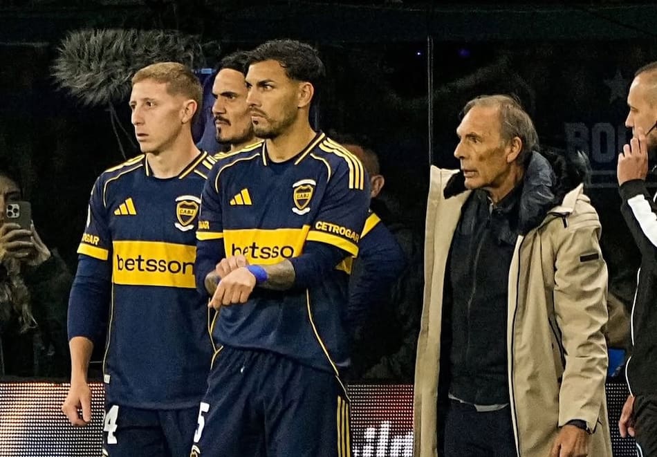 Miguel Ángel Russo con Leandro Paredes.