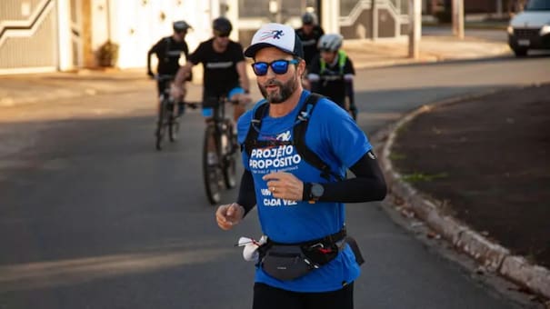 El poder del cuerpo humano: así quedó el corazón del hombre que rompió un Récord Guiness tras correr 366 maratones seguidas