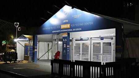 Hisopados en el Aeropuerto de Ezeiza