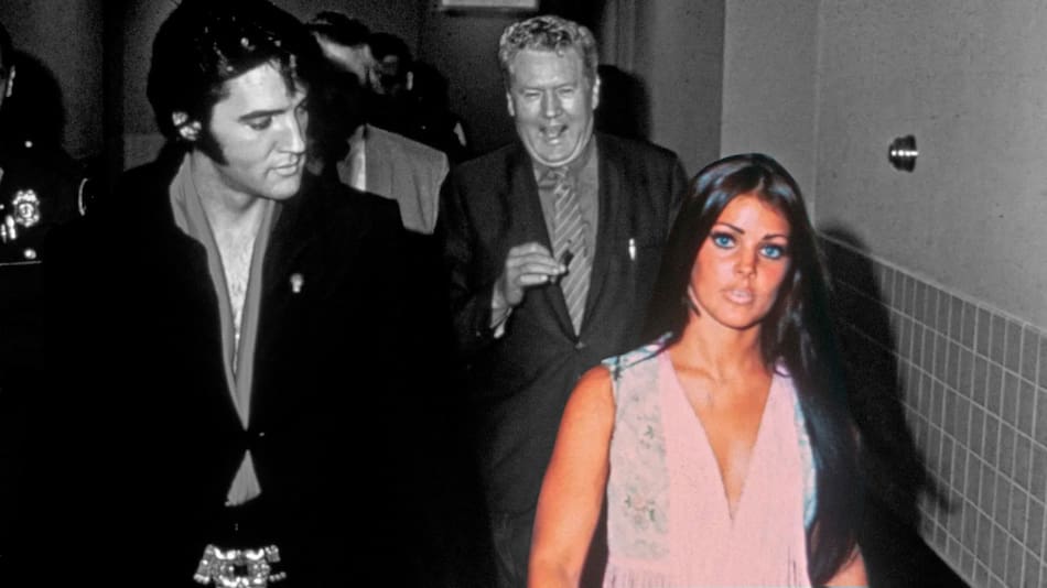 Priscilla Presley junto a Elvis.
