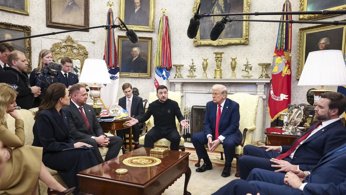 Pelea entre Donald Trump y Volodimir Zelenski. Foto: EFE/Jim Lo Scalzo