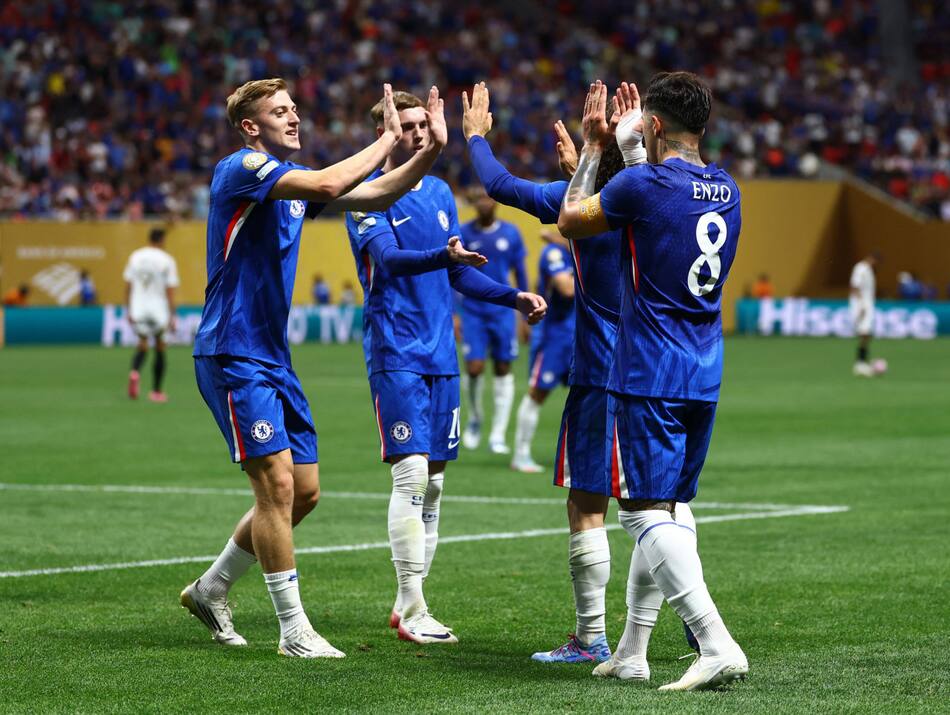 Enzo Fernández, Chelsea vs Los Ángeles FC por el Mundial de Clubes. Foto: Reuters/Kai Pfaffenbach