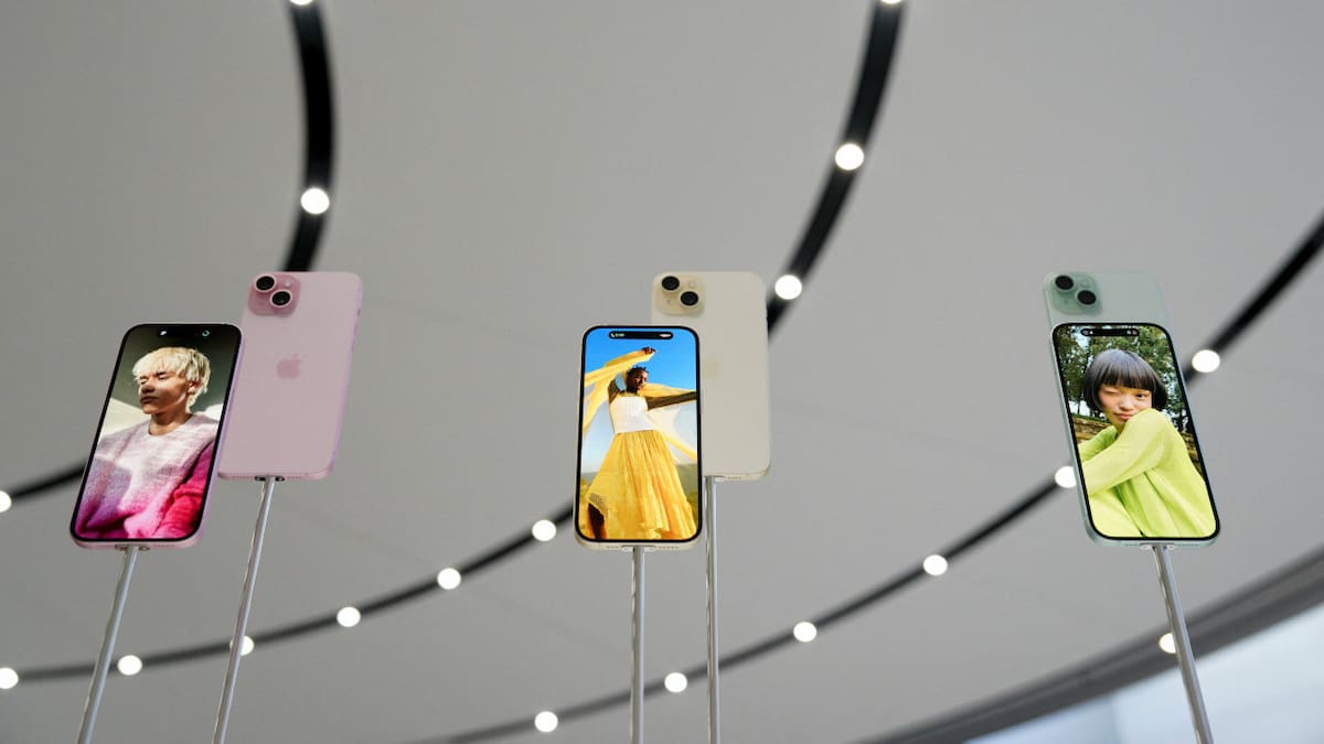 Los nuevos iPhone 15 y iPhone 15 Plus . Foto: Reuters
