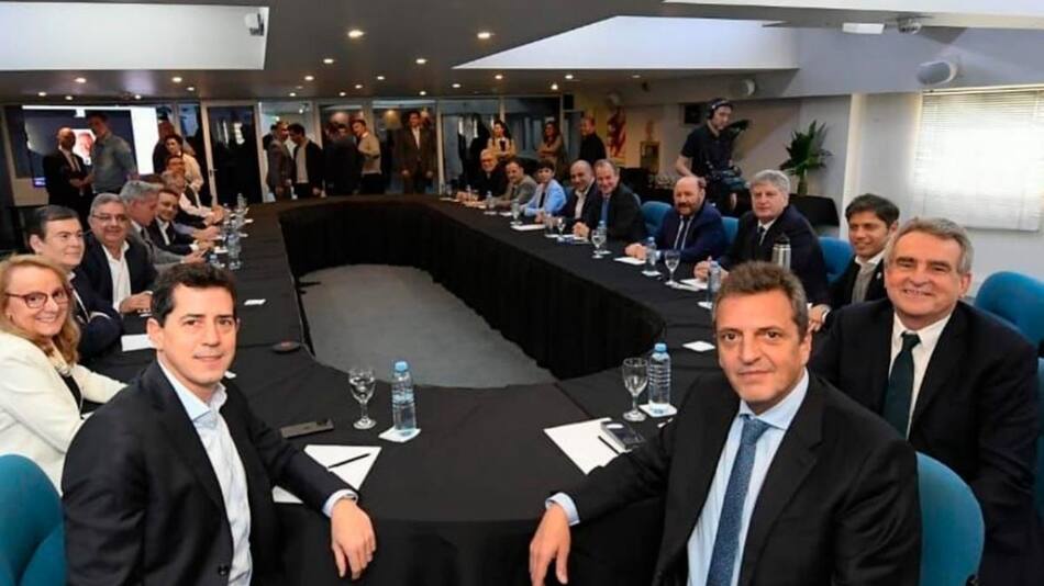 Reunión de Massa con gobernadores. Foto: Télam.
