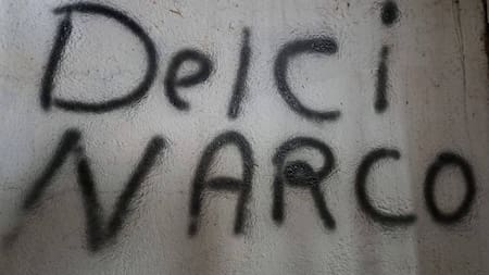 Uno de los graffitis contra la presidenta Delcy Rodríguez, en el estado de Guárico.