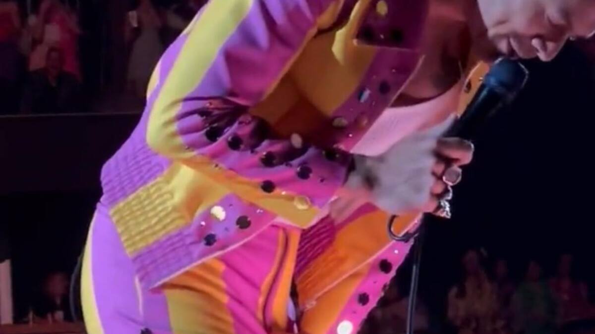 Harry Styles golpeado por una botella. Foto: captura de video.