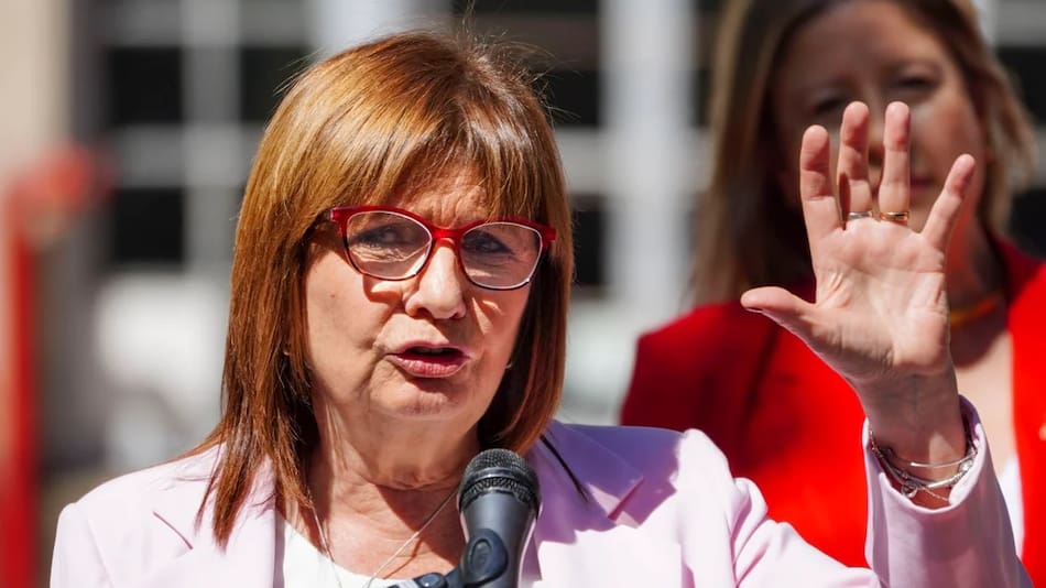 Bullrich denunció a “Chiqui" Tapia y Toviggino ante la CONMEBOL