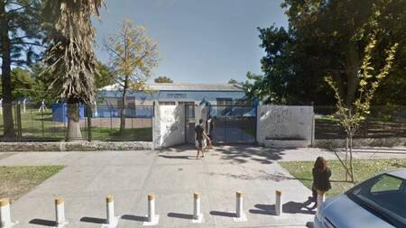 Escuela secundaria N°45 de Francisco Álvarez. Foto: Google Maps.