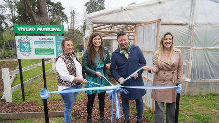 Gustavo Menéndez inauguró dos espacios ambientales en Merlo. Foto: Municipio de Merlo.