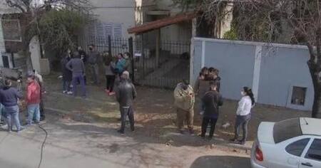 Castelar, usurparon casa y atacaron con motosierra a los dueños, huyeron y se olvidaron a la abuela, Twitter