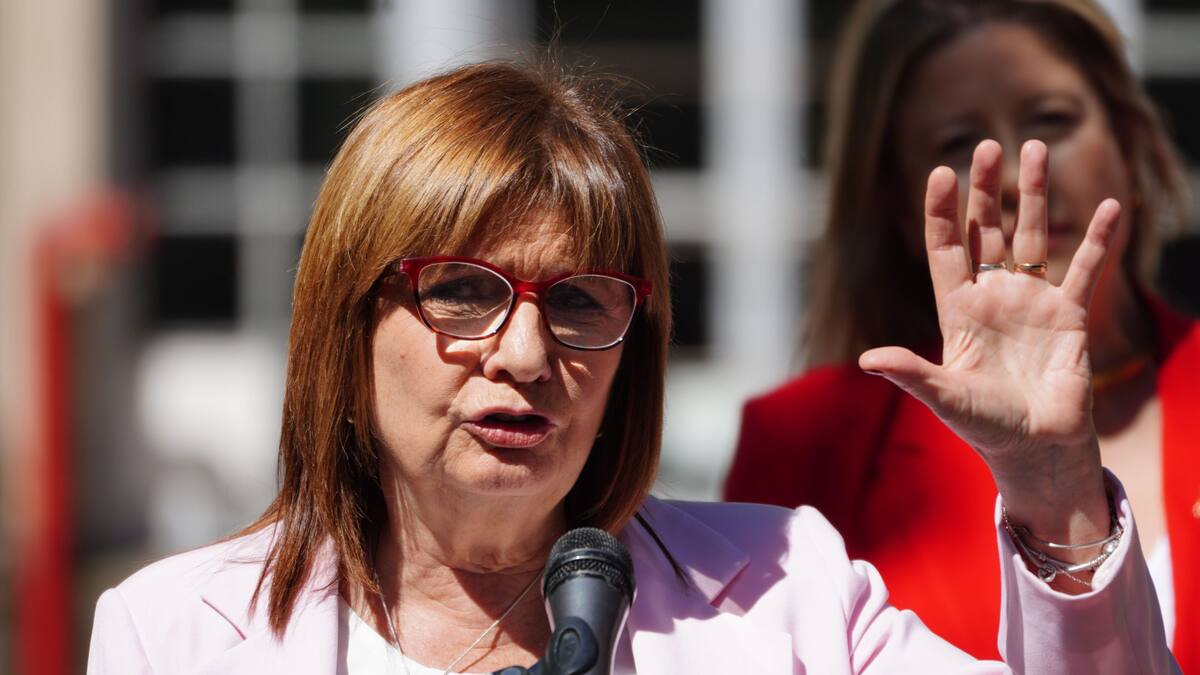 La ministra de Seguridad respaldó a Lorena Villaverde