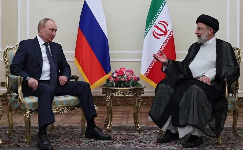 Vladimir Putin y el presidente iraní, Ebrahim Raisi. Foto: REUTERS