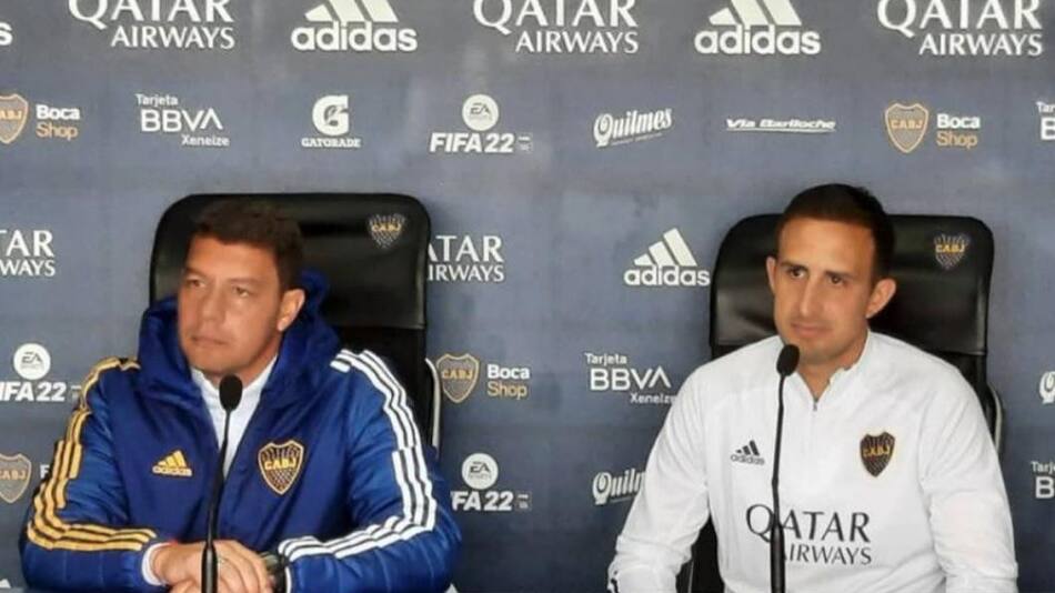 Sebastián Battaglia y Carlos Izquierdoz, director técnico y capitán de Boca, NA