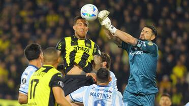 Racing perdió en la ida contra Peñarol en Copa Libertadores: qué resultados necesita para pasar a cuartos de final