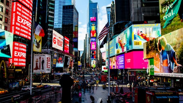 Times Square apagará las luces de sus publicidades y carteles luminosos por seis meses para reducir el consumo energético
