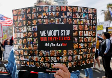 La búsqueda desesperada de los rehenes israelíes. Foto: Reuters