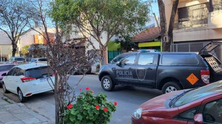 La puerta de la casa del juez. Foto: NA.