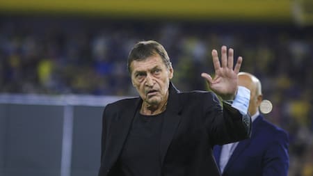 Julio César Falcioni fue operado de urgencia por "un cuadro de apendicitis agudo"