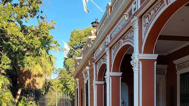 Del poncho de Rosas al sable de San Martín: los tesoros preciados de la historia que podés visitar en el museo más importante de Argentina