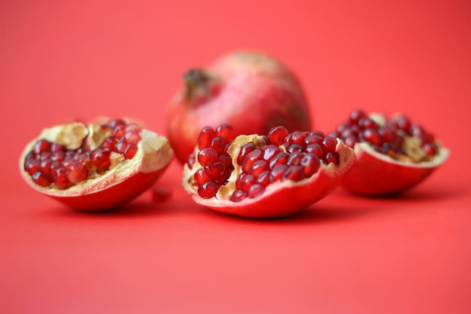 Granada; fruta; verdura. Foto: Unsplash.