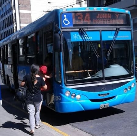 Colectivo de la línea 134 de Rosario.