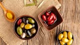 Las aceitunas verdes y negras no son lo mismo: cuál aporta mayores beneficios para la salud