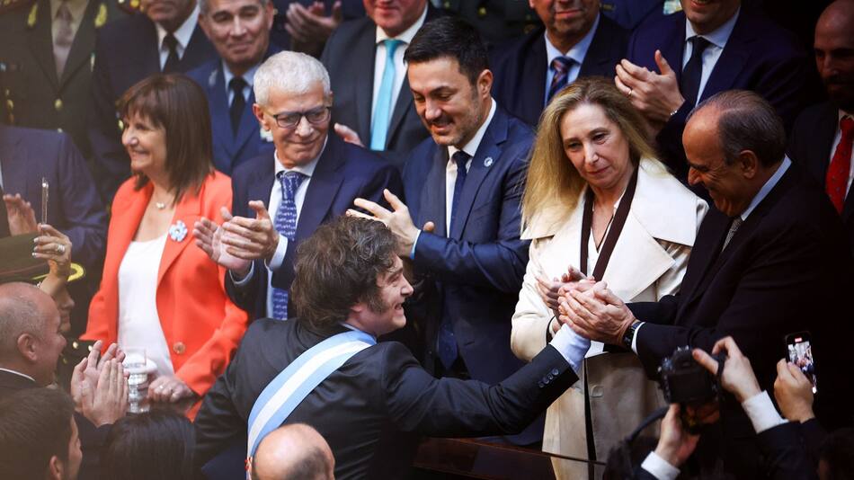Javier Milei presentó el Presupuesto 2025 en el Congreso. Foto: Reuters