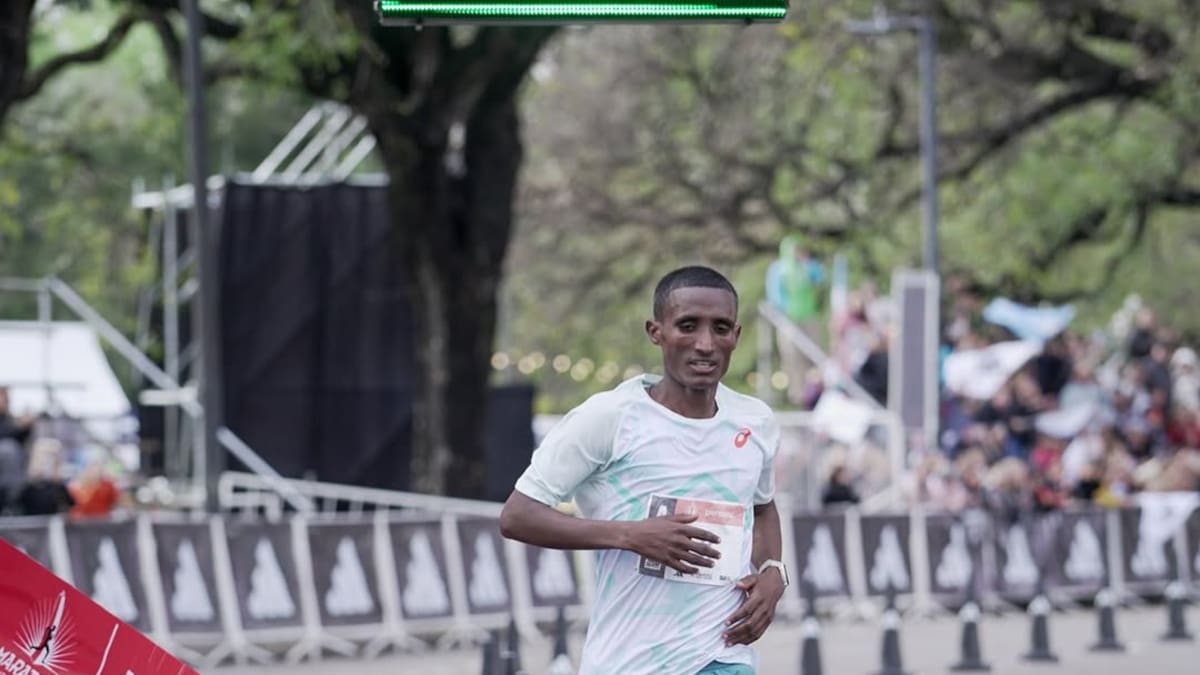 Maratón de Buenos Aires 2025: quién es Habtamu Birlew Denekew, el etíope que ganó la gran carrera