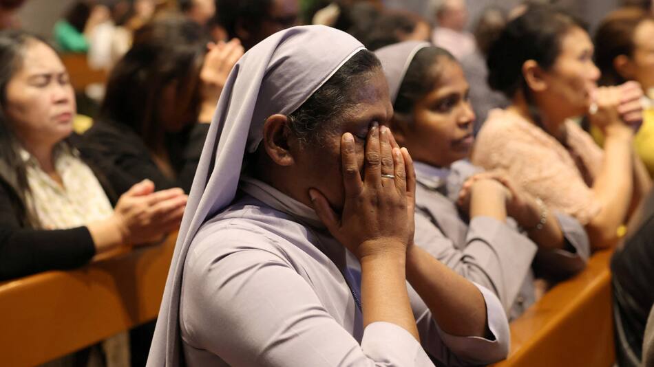 Miles de fieles acudirán al funeral del papa. Foto: Reuters/Yiannis Kourtoglou