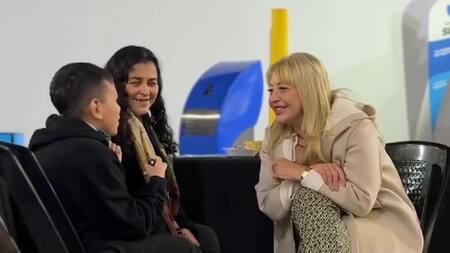 Rossana Chahla realizó un "viernes de agenda abierta".