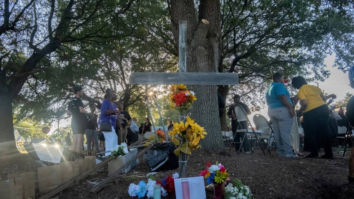 La vigilia en honor de las tres víctimas del tiroteo de Florida. Foto: Reuters.
