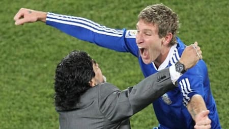 Martín Palermo y Diego Maradona