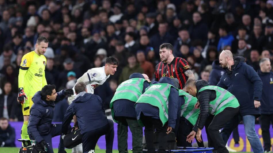 Alejo Véliz se lesionó en el Tottenham. Foto: NA.