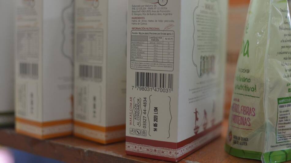 Etiquetas de alimentos en la góndola