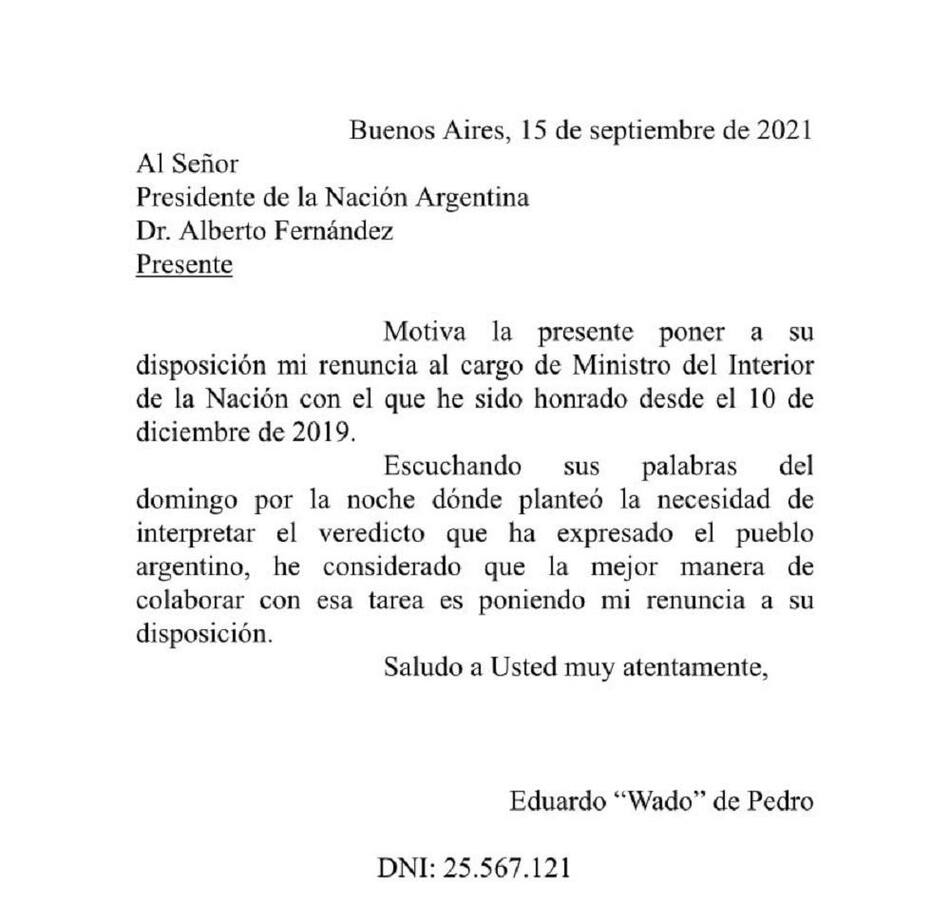 Wado de Pedro puso su renuncia a disposición.