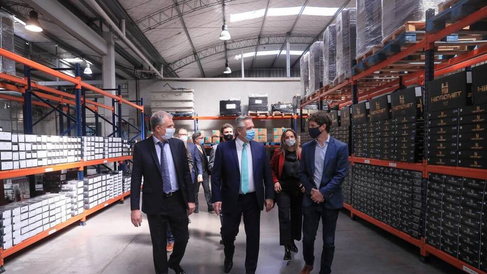 Alberto Fernández encabezó este mediodía el anuncio del nuevo programa de Precios Cuidados para la Construcción, Agencia NA