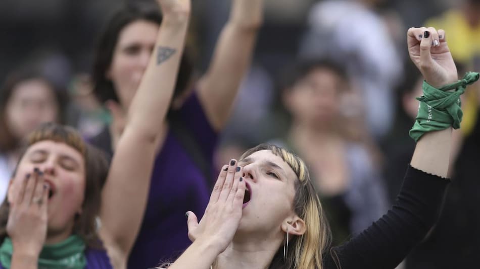 Paro de mujeres contra la "justicia patriarcal" y en repudio al fallo absolutorio por el femicidio y abuso sexual de Lucía Pérez, NA